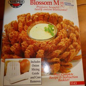 FIRM NIB NORPRO Onion Blossom Maker